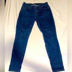 Jennifer Lopez Skinny Jeans